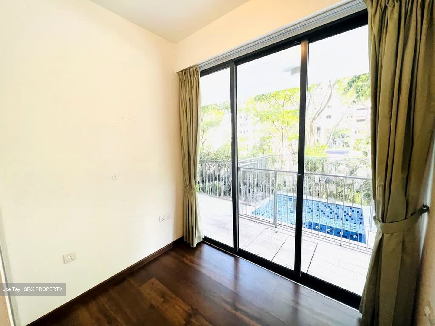The Luxurie (D19), Condominium #598196401